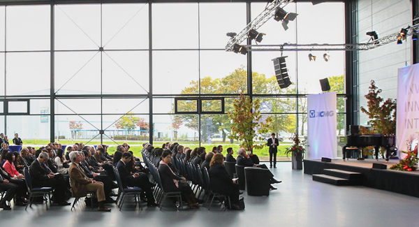 位于德国杜塞尔多夫的总欧洲研究中心落成；是年，总欧洲采购中心成立运行