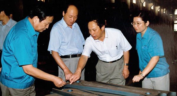 新一届领导班子上任，掀开总变革发展新篇章