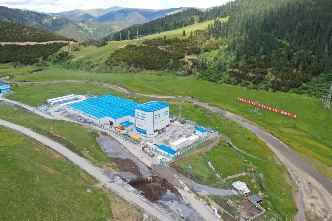 “站”立高原！总搅拌站助力川藏线建设！