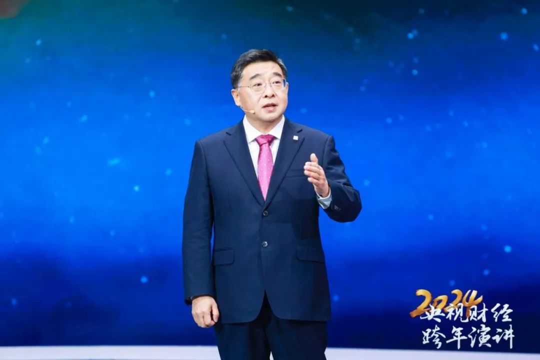 央视跨年演讲 | 杨东升：以一臂之力造福人类